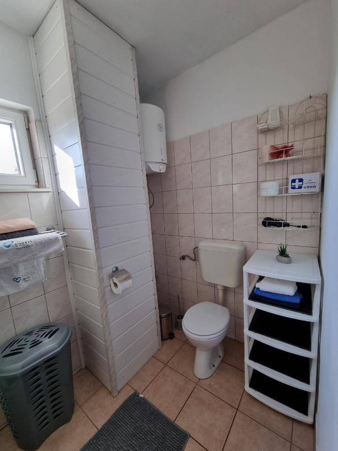 Apartments Vanja Skara Biograd Biograd Na Moru Eksteriør billede