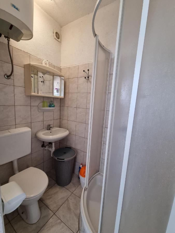 Apartments Vanja Skara Biograd Biograd Na Moru Eksteriør billede